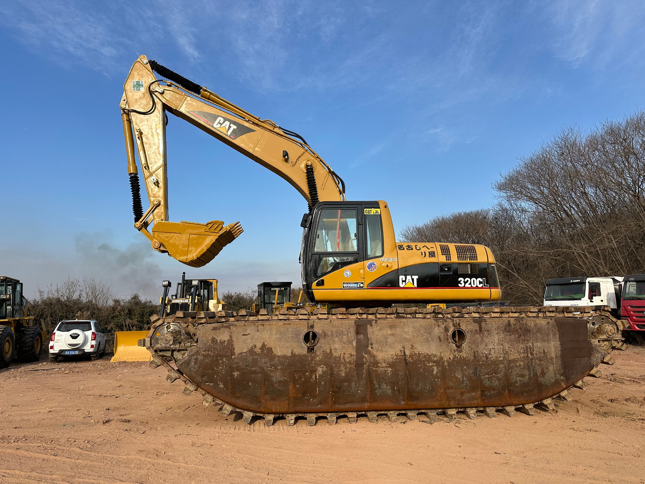 CATERPILLAR 320CL - Плаващ багер: снимка 3 CATERPILLAR 320CL - Плаващ багер: снимка 3