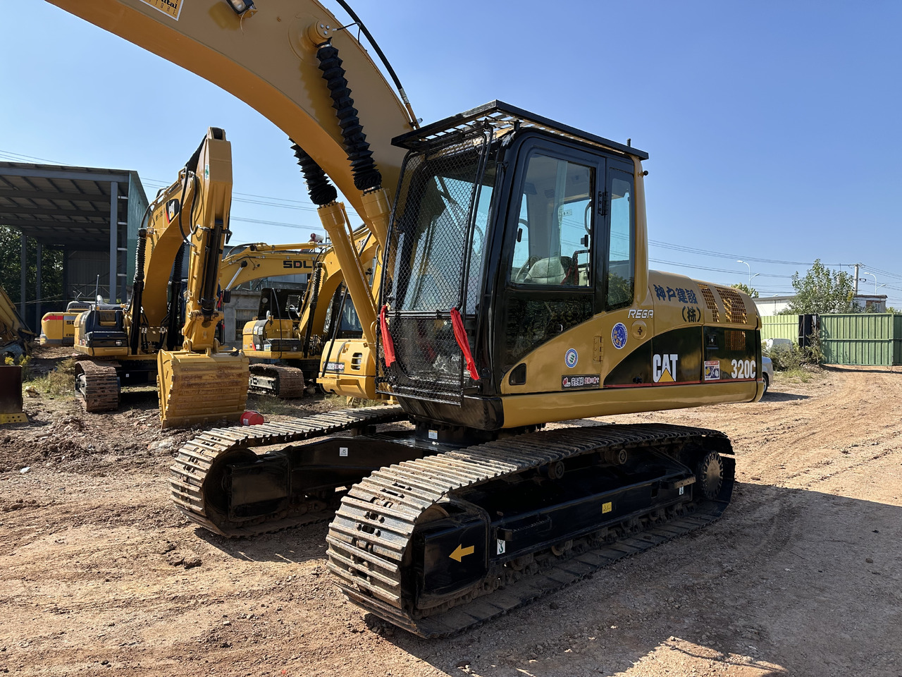 CATERPILLAR 320CL - Верижен багер: снимка 2 CATERPILLAR 320CL - Верижен багер: снимка 2