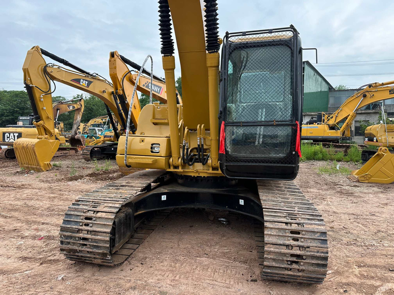CATERPILLAR 320CL - Верижен багер: снимка 3 CATERPILLAR 320CL - Верижен багер: снимка 3