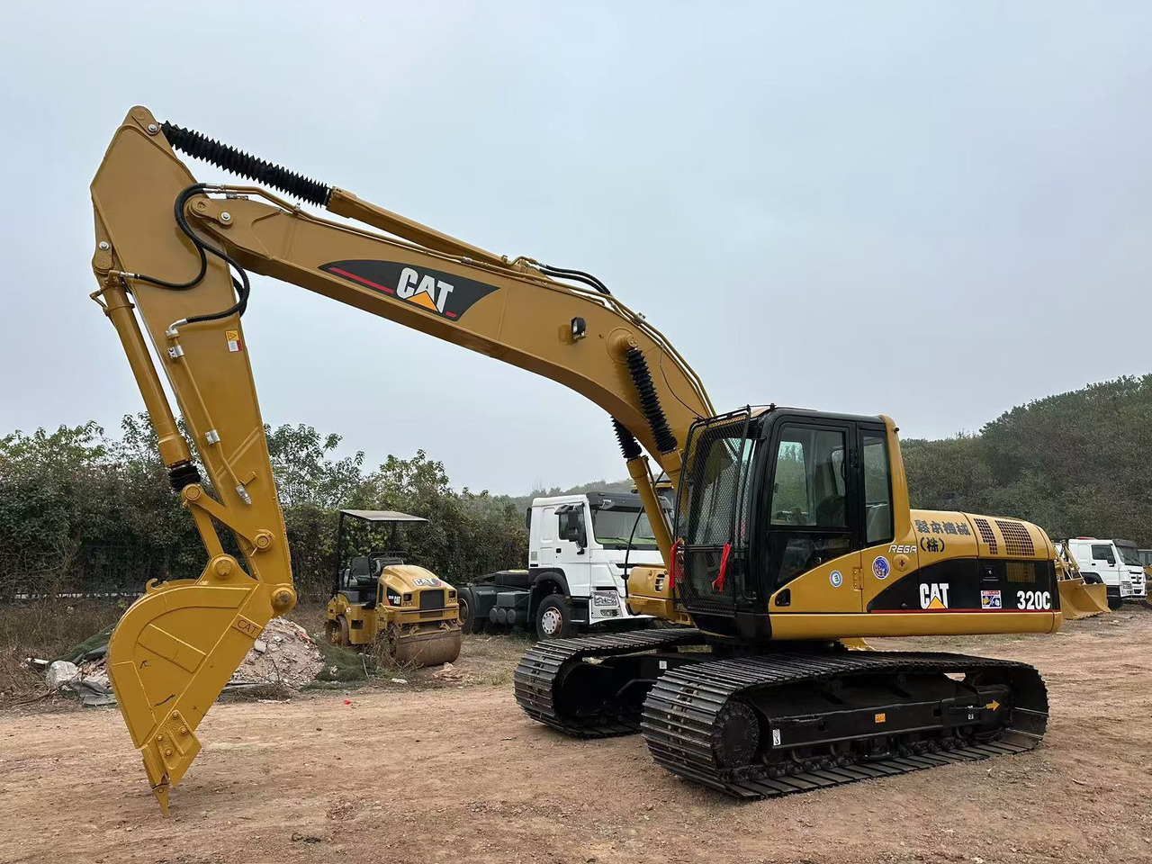 CATERPILLAR 320CL - Верижен багер: снимка 4 CATERPILLAR 320CL - Верижен багер: снимка 4