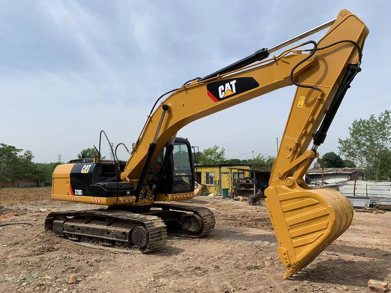 CATERPILLAR 320DL - Верижен багер: снимка 4 CATERPILLAR 320DL - Верижен багер: снимка 4