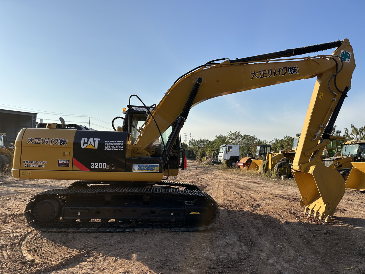 CATERPILLAR 320DL crawler excavator - Верижен багер: снимка 2 CATERPILLAR 320DL crawler excavator - Верижен багер: снимка 2