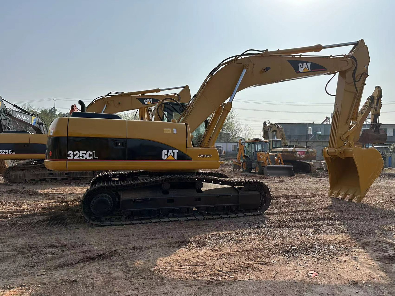 CATERPILLAR 325CL - Верижен багер: снимка 1 CATERPILLAR 325CL - Верижен багер: снимка 1
