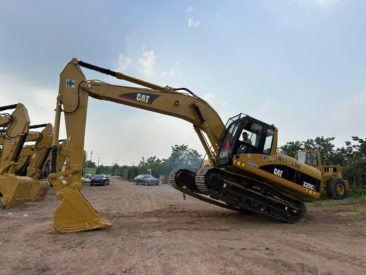 CATERPILLAR 325CL - Верижен багер: снимка 2 CATERPILLAR 325CL - Верижен багер: снимка 2