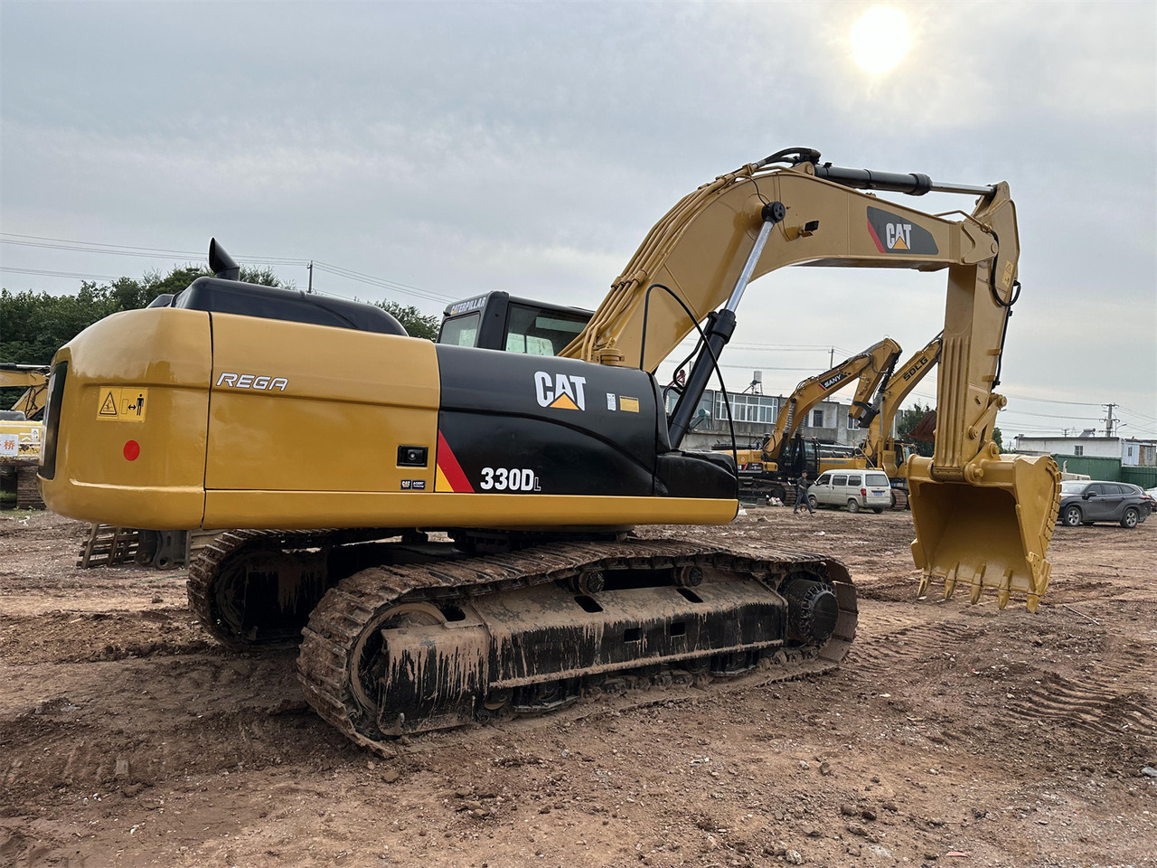 CATERPILLAR 330D - Верижен багер: снимка 1 CATERPILLAR 330D - Верижен багер: снимка 1