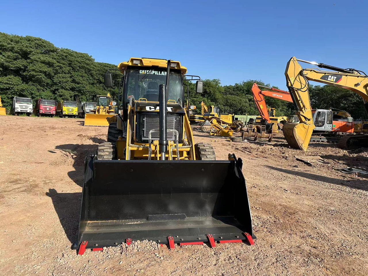 CATERPILLAR 420F2 - Багер-товарач: снимка 2 CATERPILLAR 420F2 - Багер-товарач: снимка 2