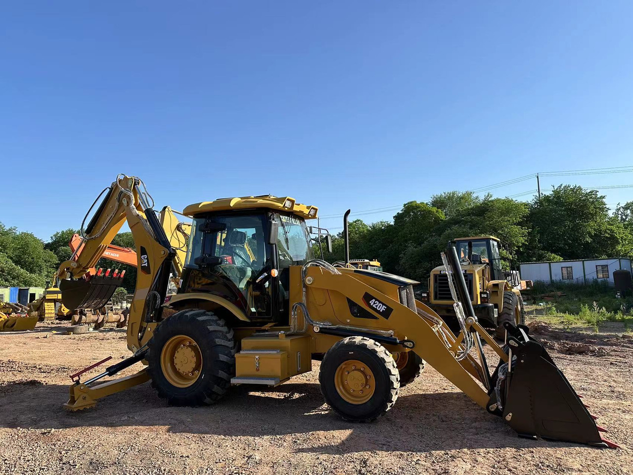 CATERPILLAR 420F2 - Багер-товарач: снимка 5 CATERPILLAR 420F2 - Багер-товарач: снимка 5