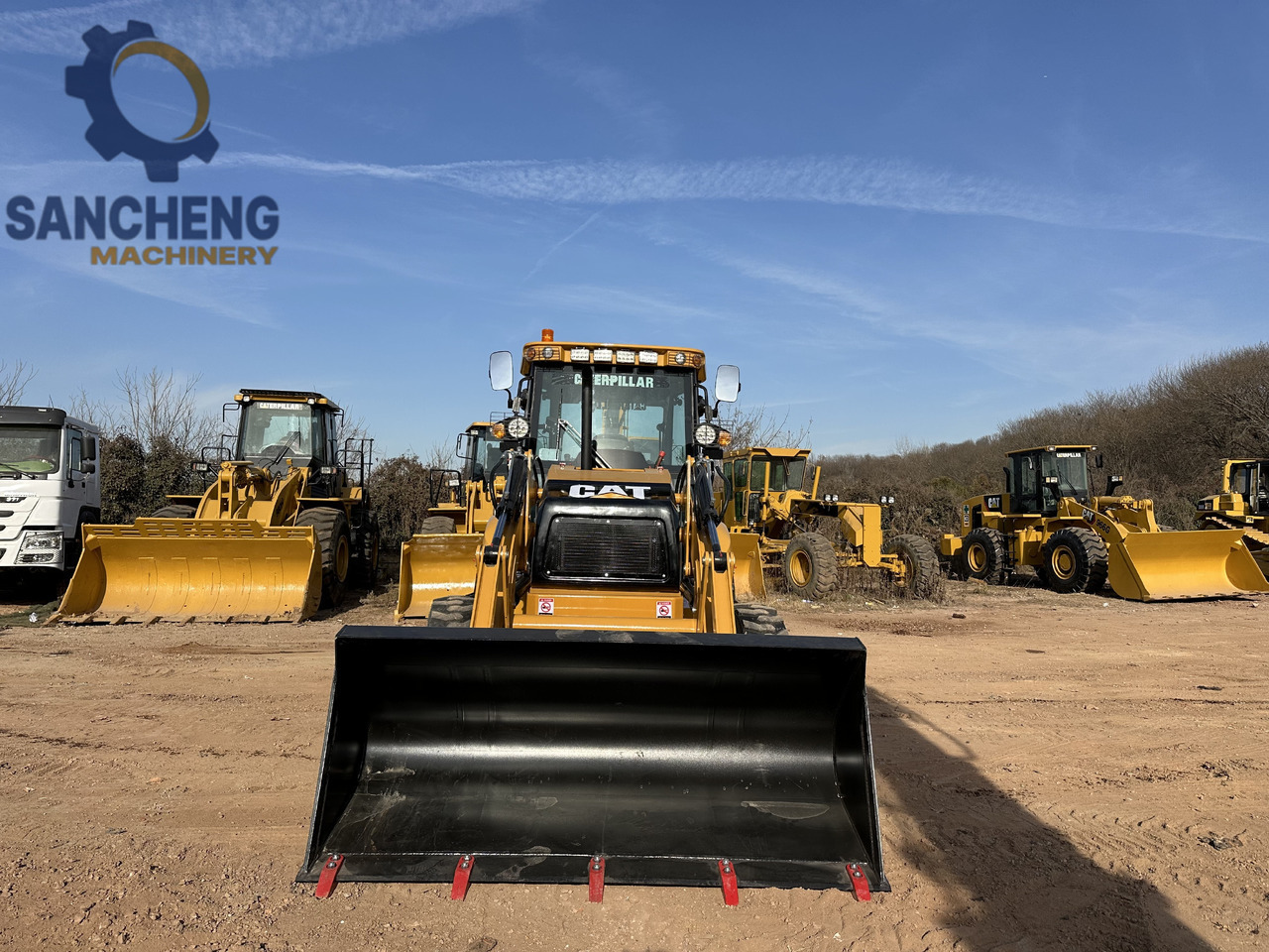CATERPILLAR 420F2 - Багер-товарач: снимка 4 CATERPILLAR 420F2 - Багер-товарач: снимка 4