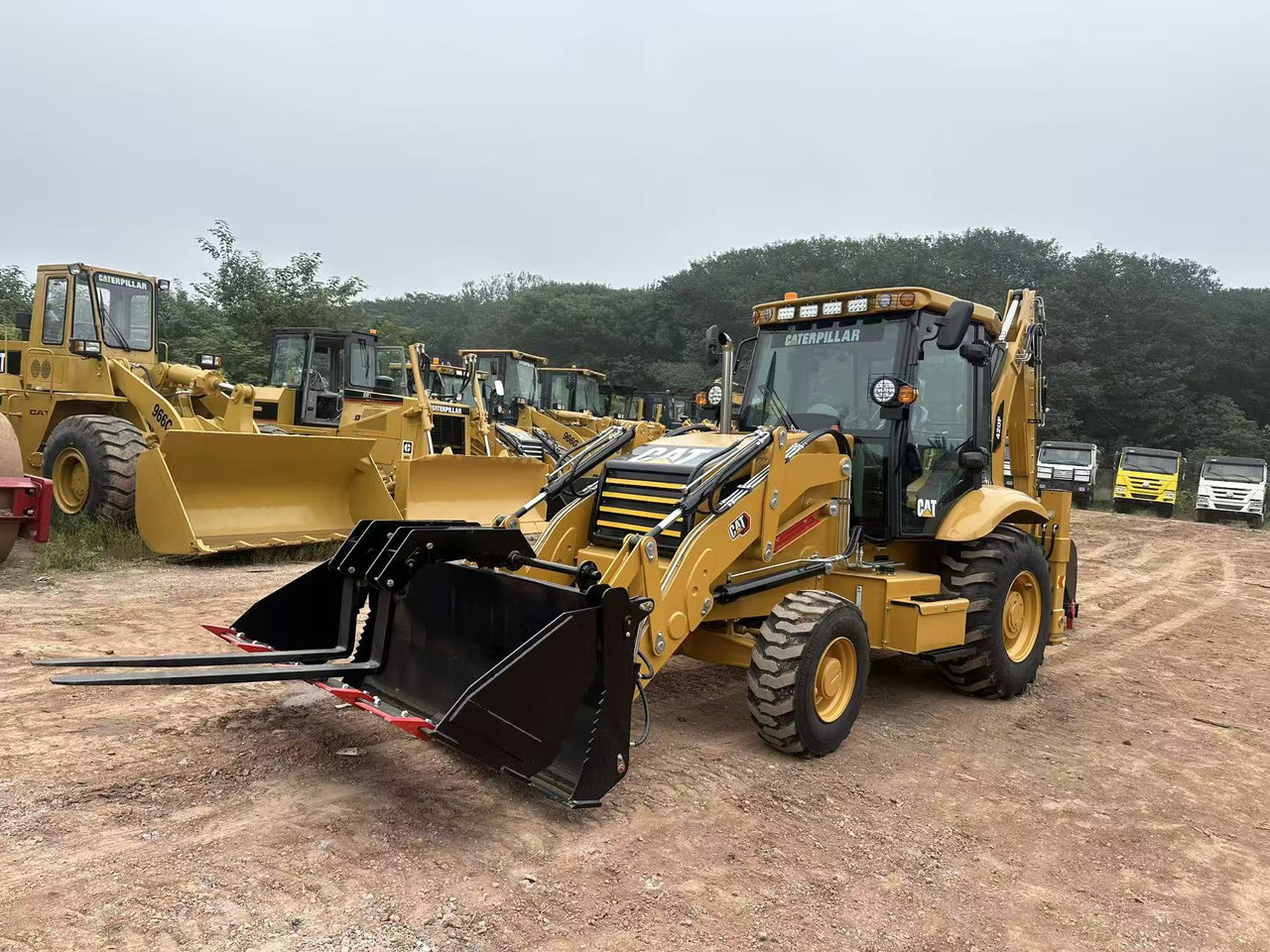 CATERPILLAR 420F2 - Багер-товарач: снимка 3 CATERPILLAR 420F2 - Багер-товарач: снимка 3