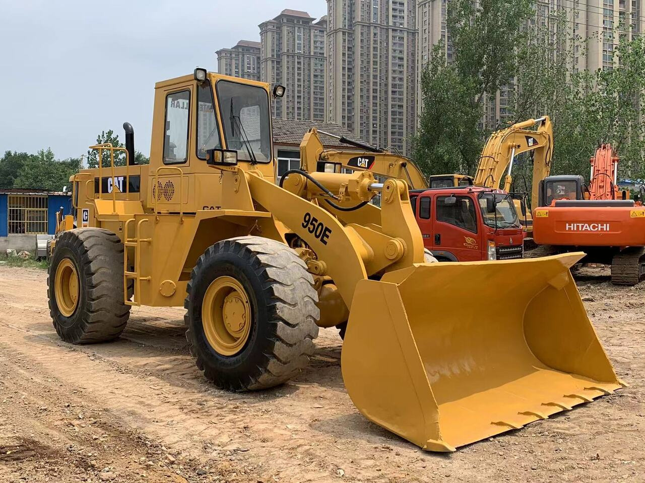 CATERPILLAR 950E - Колесен товарач: снимка 5 CATERPILLAR 950E - Колесен товарач: снимка 5