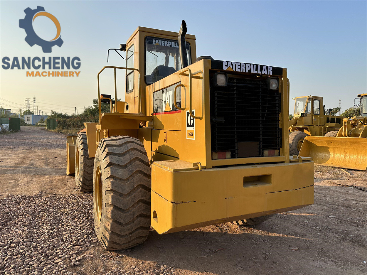 Колесен товарач CATERPILLAR 950E: снимка 9
