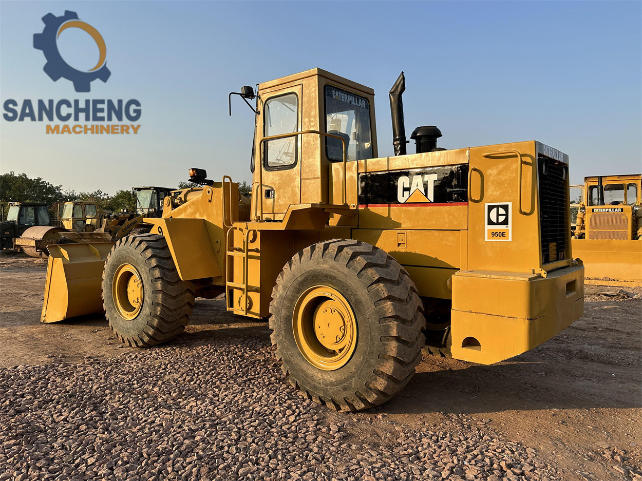 Колесен товарач CATERPILLAR 950E: снимка 8
