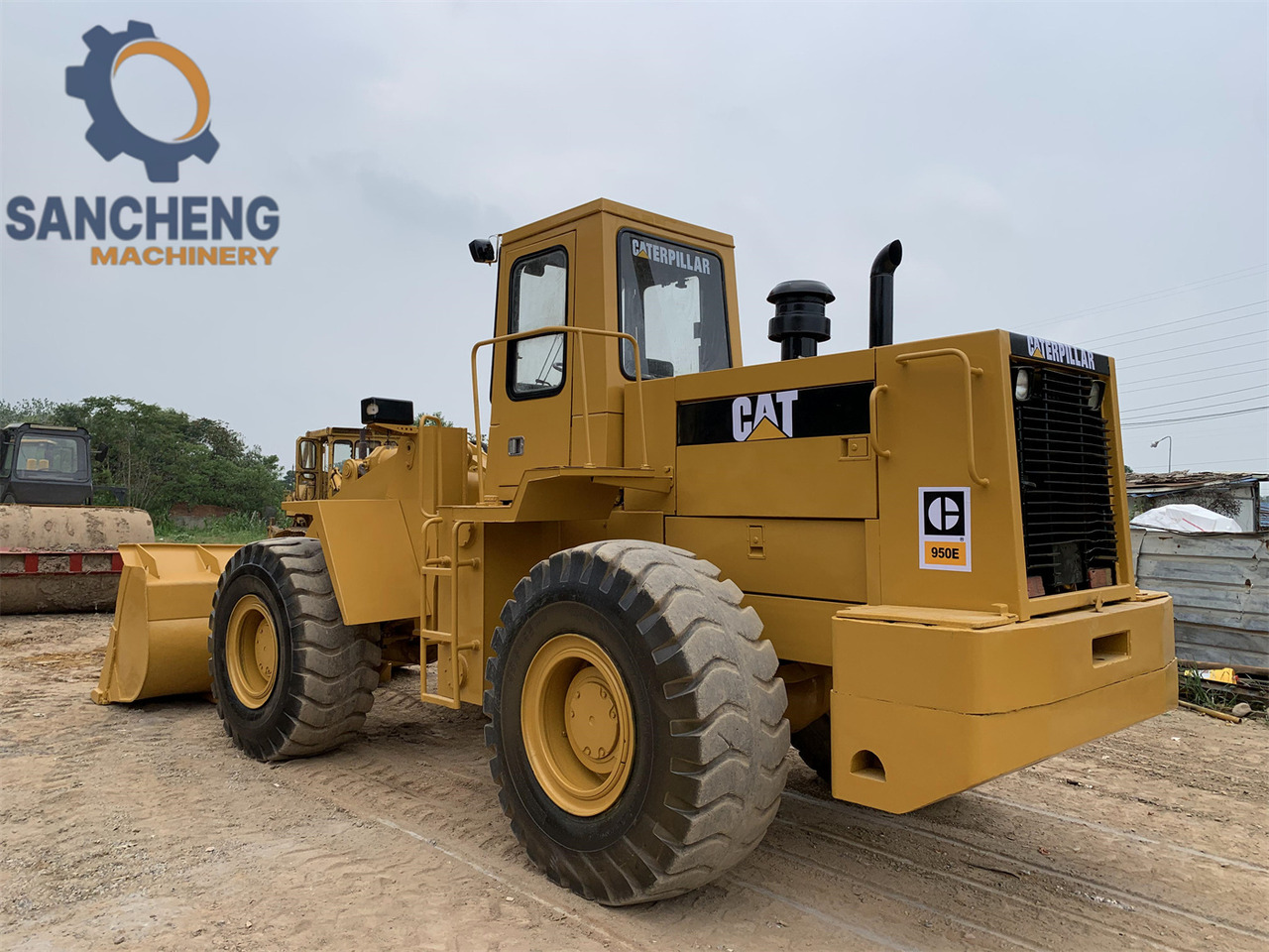 CATERPILLAR 950E - Колесен товарач: снимка 3 CATERPILLAR 950E - Колесен товарач: снимка 3