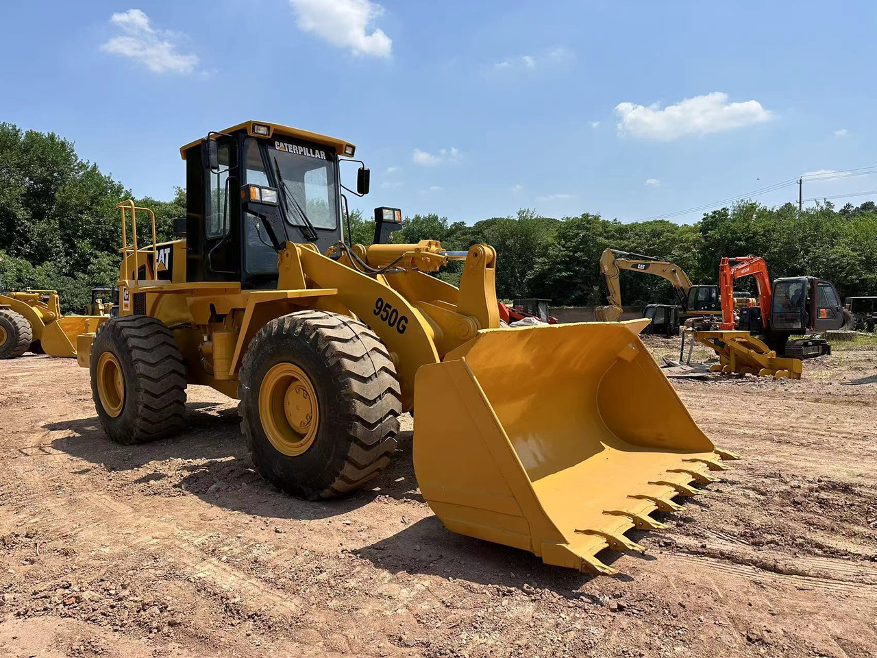 CATERPILLAR 950G - Колесен товарач: снимка 2 CATERPILLAR 950G - Колесен товарач: снимка 2