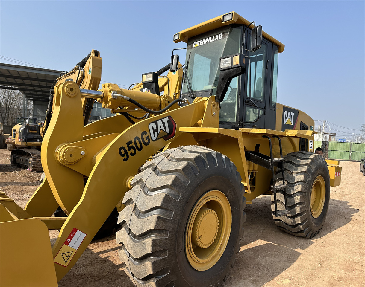 Колесен товарач CATERPILLAR 950G: снимка 8