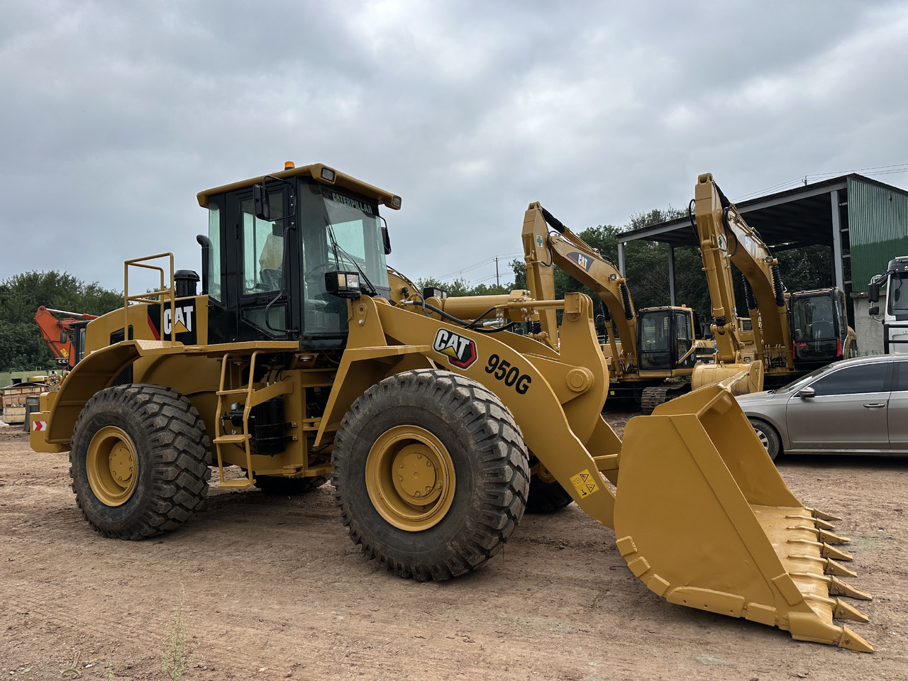 CATERPILLAR 950G - Колесен товарач: снимка 2 CATERPILLAR 950G - Колесен товарач: снимка 2