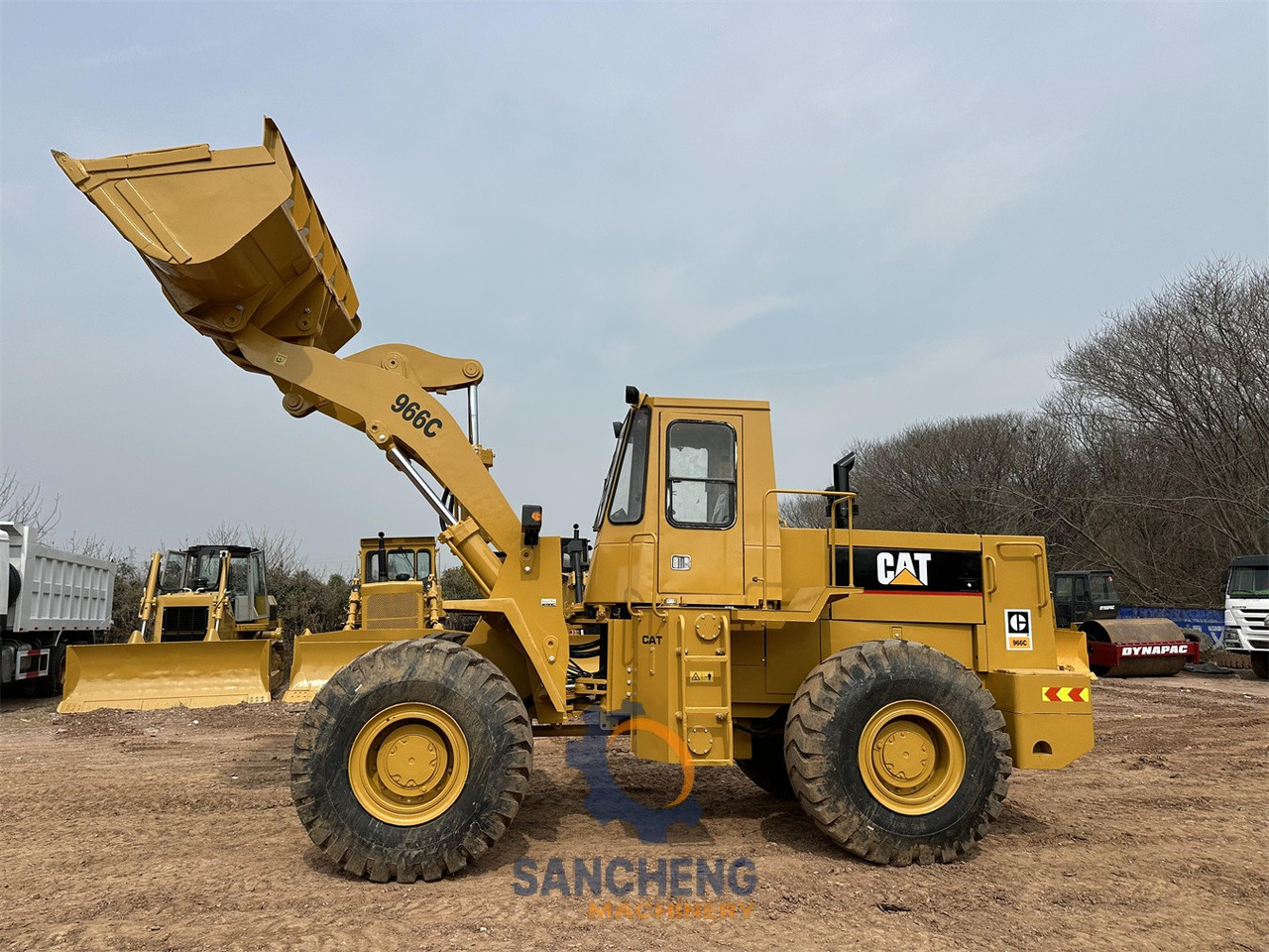 CATERPILLAR 966C - Колесен товарач: снимка 3 CATERPILLAR 966C - Колесен товарач: снимка 3