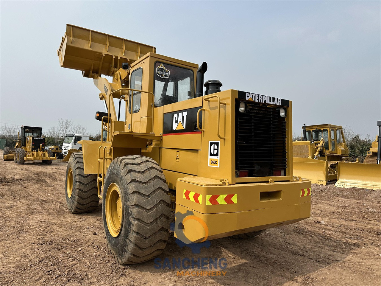 CATERPILLAR 966C - Колесен товарач: снимка 4 CATERPILLAR 966C - Колесен товарач: снимка 4
