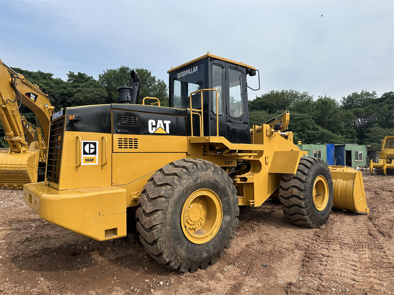 CATERPILLAR 966F - Колесен товарач: снимка 3 CATERPILLAR 966F - Колесен товарач: снимка 3