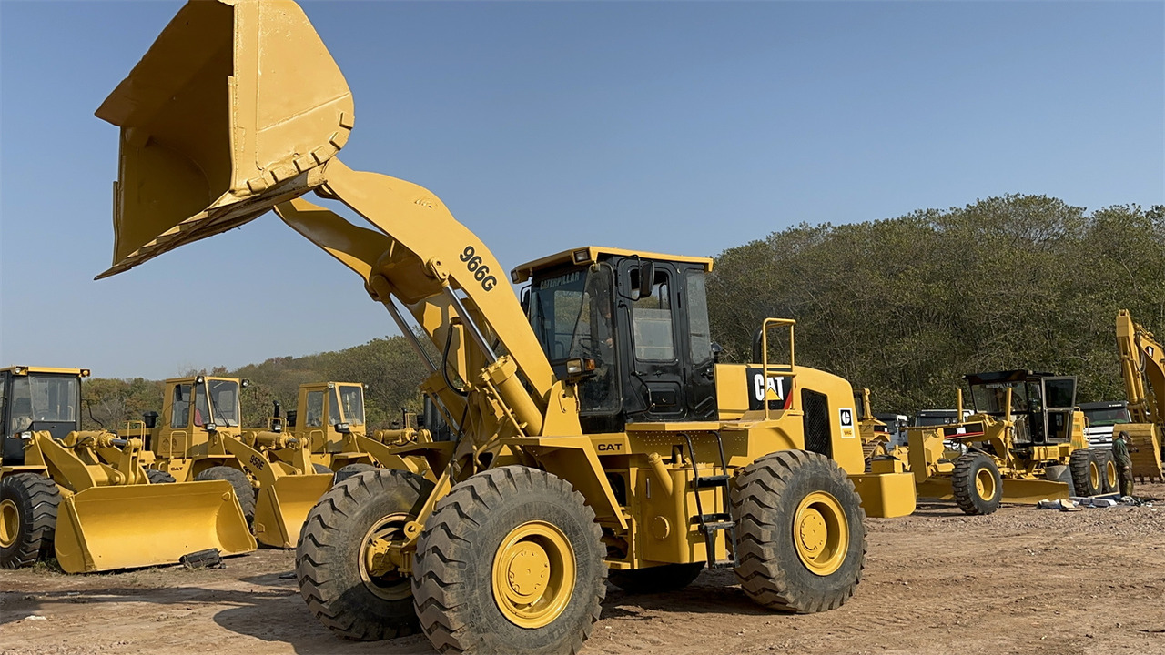 CATERPILLAR 966G - Колесен товарач: снимка 1 CATERPILLAR 966G - Колесен товарач: снимка 1