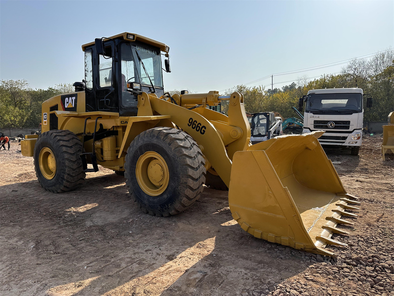 Колесен товарач CATERPILLAR 966G: снимка 1