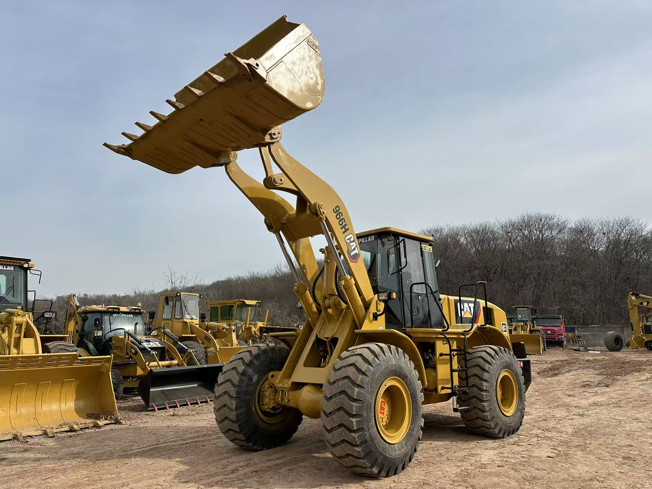 CATERPILLAR 966H - Колесен товарач: снимка 1 CATERPILLAR 966H - Колесен товарач: снимка 1
