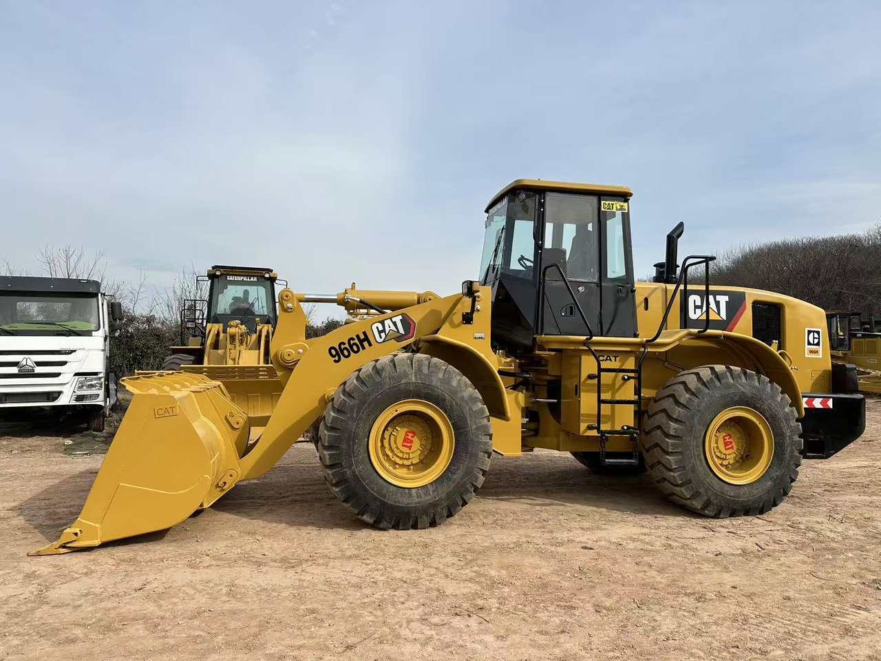 CATERPILLAR 966H - Колесен товарач: снимка 2 CATERPILLAR 966H - Колесен товарач: снимка 2