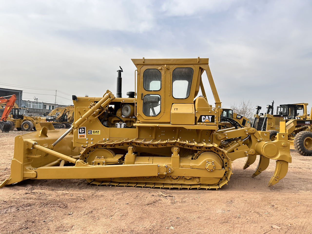 CATERPILLAR D7G - Булдозер: снимка 2 CATERPILLAR D7G - Булдозер: снимка 2