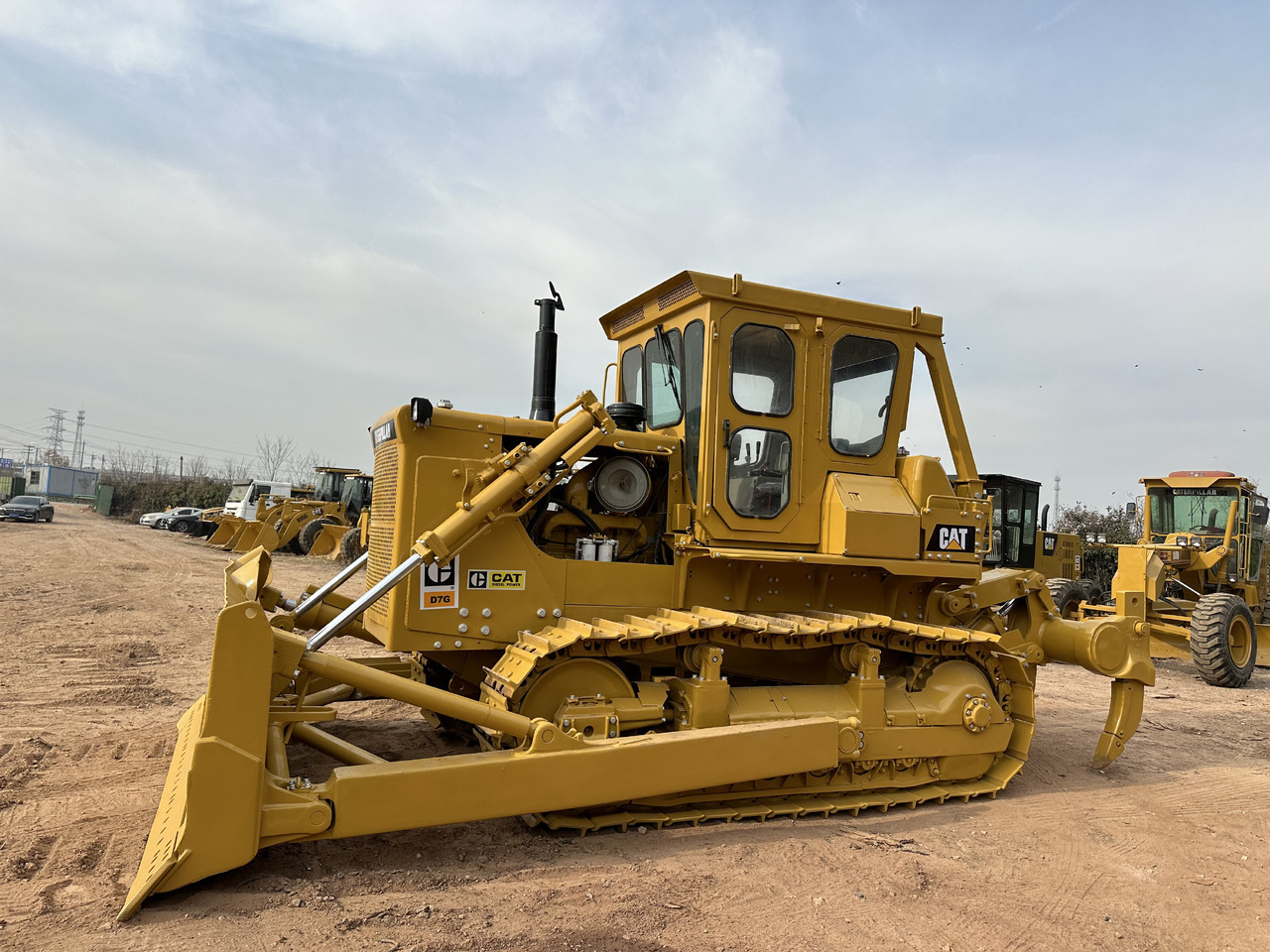 CATERPILLAR D7G - Булдозер: снимка 1 CATERPILLAR D7G - Булдозер: снимка 1