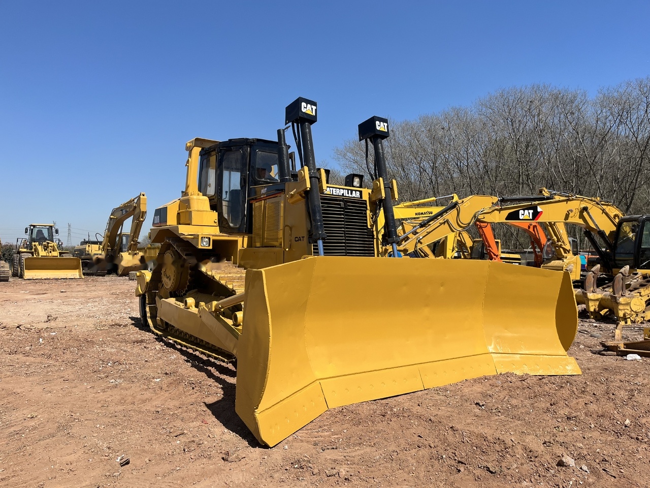 CATERPILLAR D8R - Булдозер: снимка 1 CATERPILLAR D8R - Булдозер: снимка 1