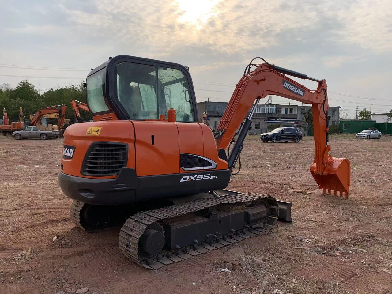 DOOSAN DX55 - Багер: снимка 3 DOOSAN DX55 - Багер: снимка 3