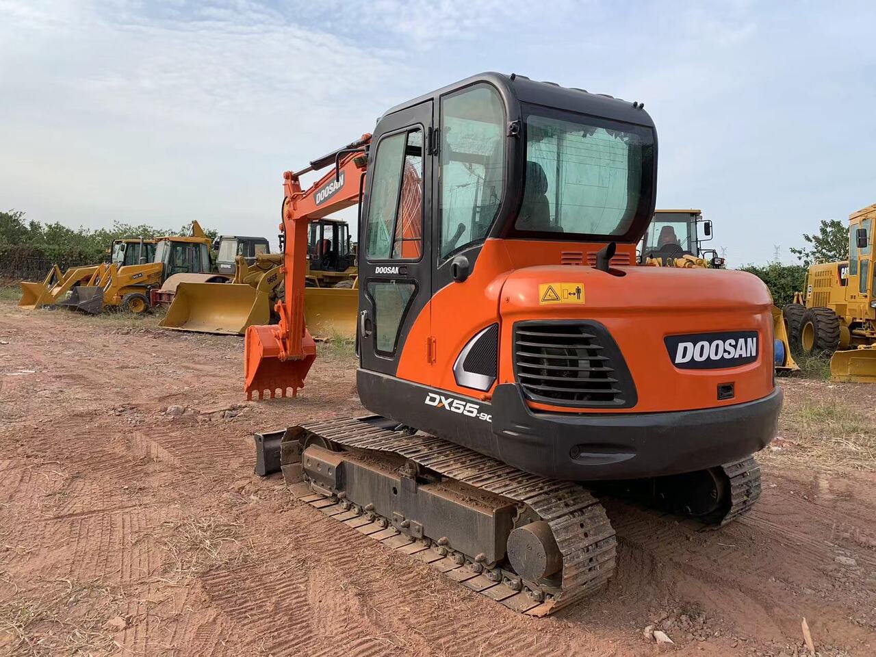 DOOSAN DX55 excavator - Багер: снимка 2 DOOSAN DX55 excavator - Багер: снимка 2
