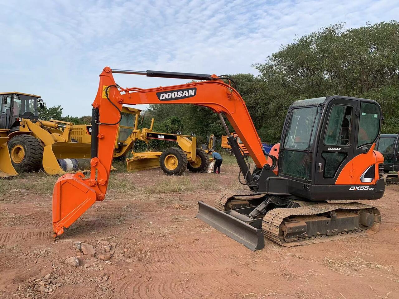 DOOSAN DX55 excavator - Багер: снимка 2 DOOSAN DX55 excavator - Багер: снимка 2