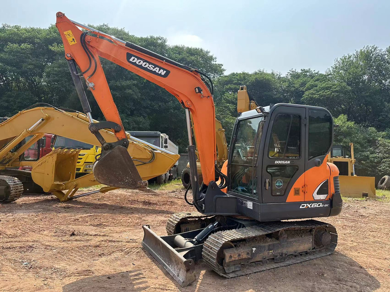 DOOSAN DX60 - Мини багер: снимка 5 DOOSAN DX60 - Мини багер: снимка 5