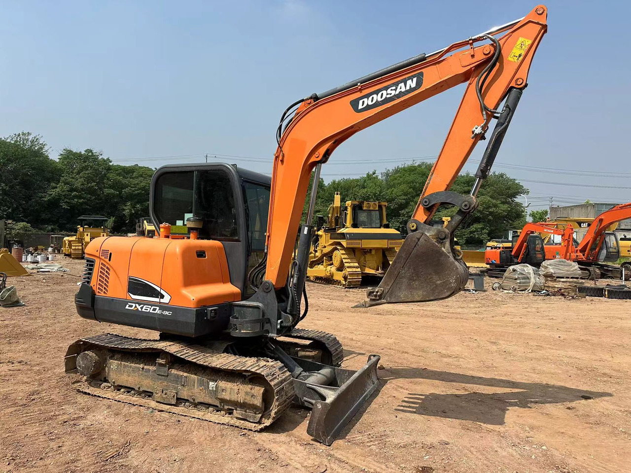 DOOSAN DX60 - Мини багер: снимка 4 DOOSAN DX60 - Мини багер: снимка 4