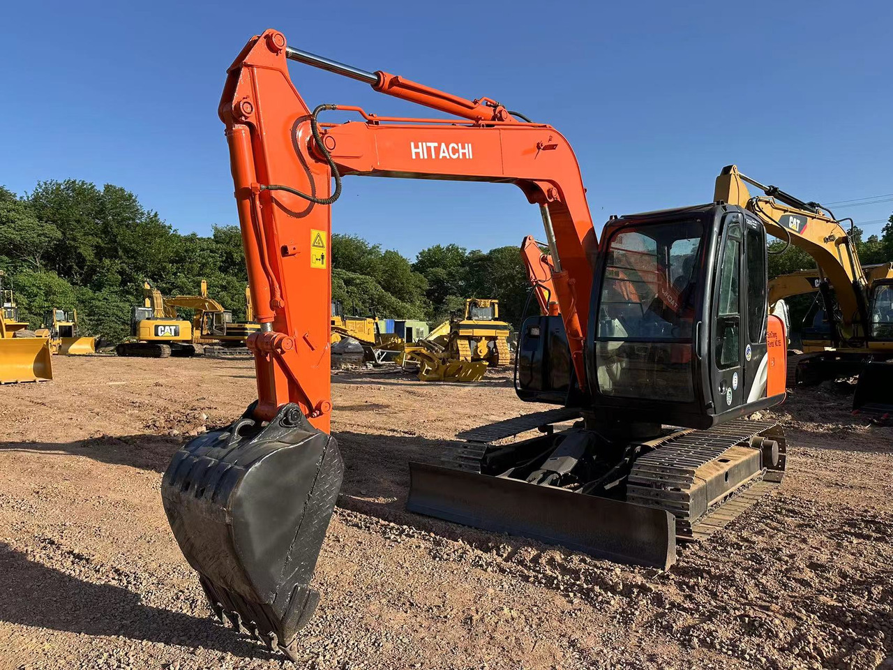 HITACHI ZAXIS ZX70 - Мини багер: снимка 3 HITACHI ZAXIS ZX70 - Мини багер: снимка 3