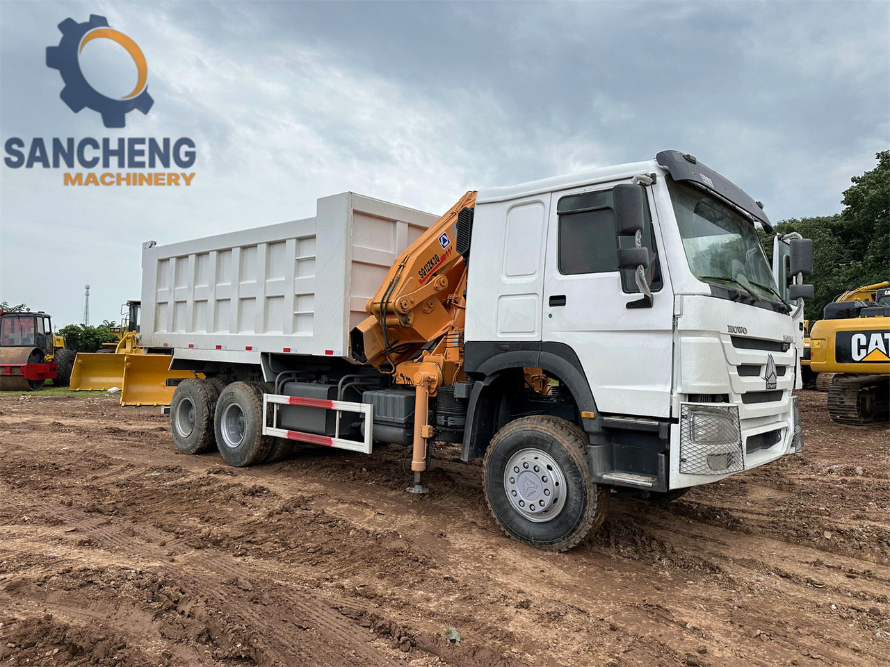 HOWO 371 crane truck - Камион с кран: снимка 1 HOWO 371 crane truck - Камион с кран: снимка 1