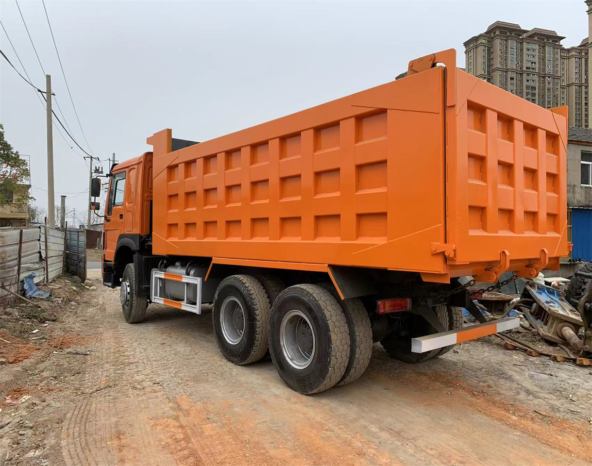 Самосвал камион HOWO 371hp: снимка 24