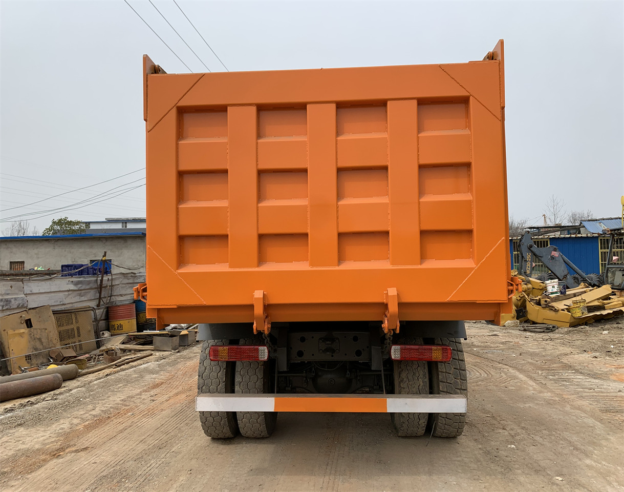 Самосвал камион HOWO 371hp: снимка 25