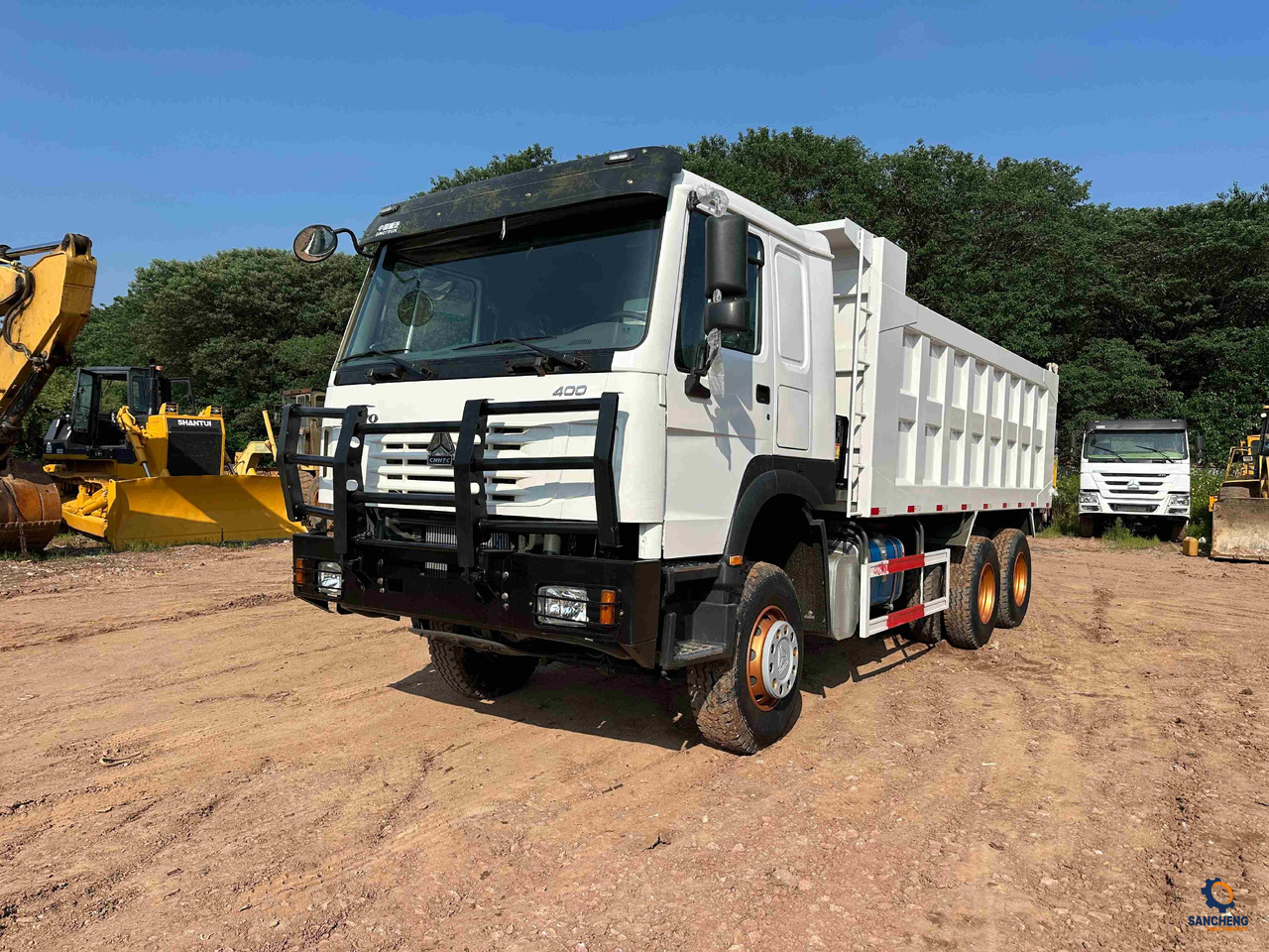 HOWO 400 With Bumper - Самосвал камион: снимка 1 HOWO 400 With Bumper - Самосвал камион: снимка 1