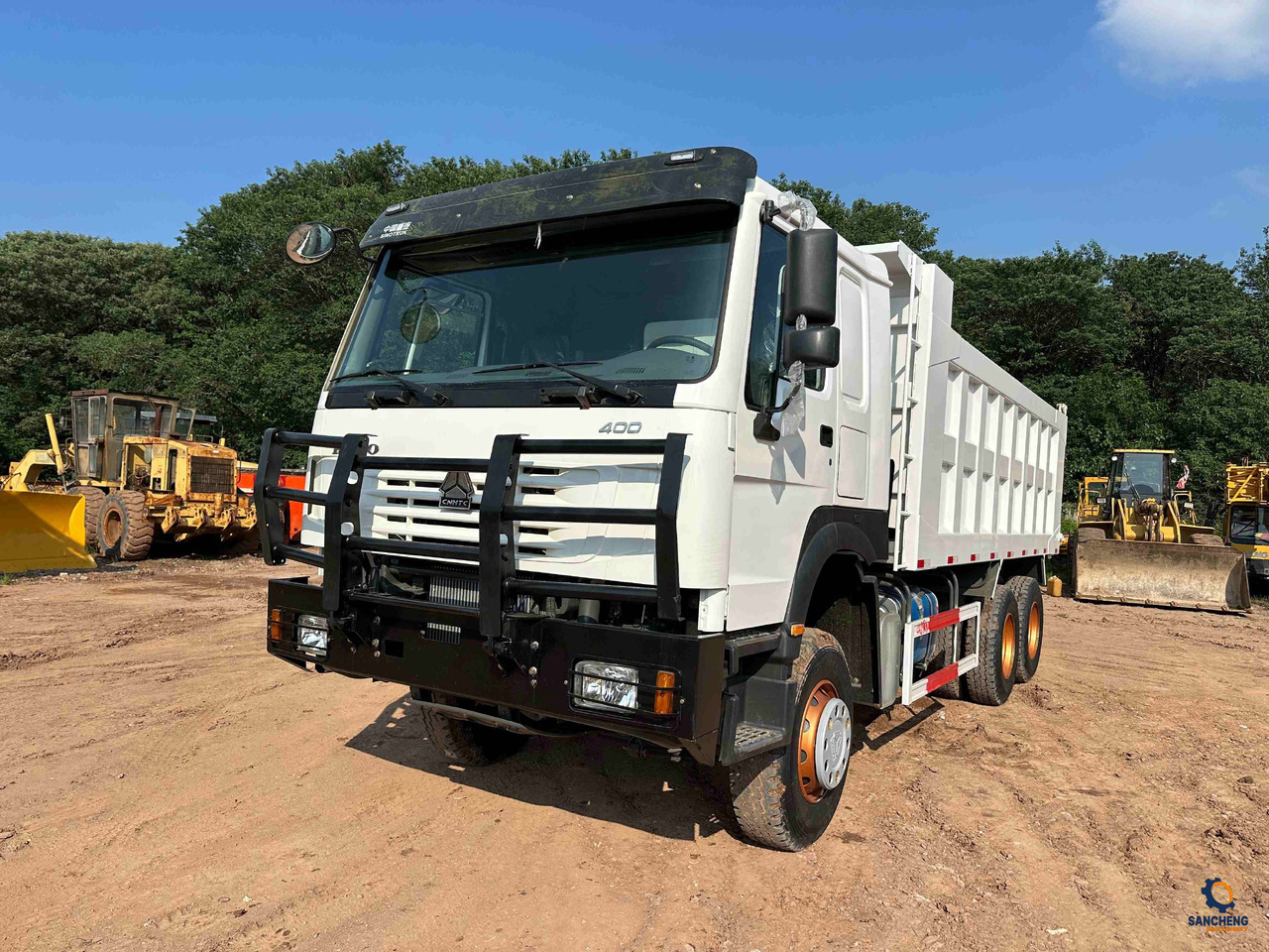 HOWO 400 With Bumper - Самосвал камион: снимка 2 HOWO 400 With Bumper - Самосвал камион: снимка 2