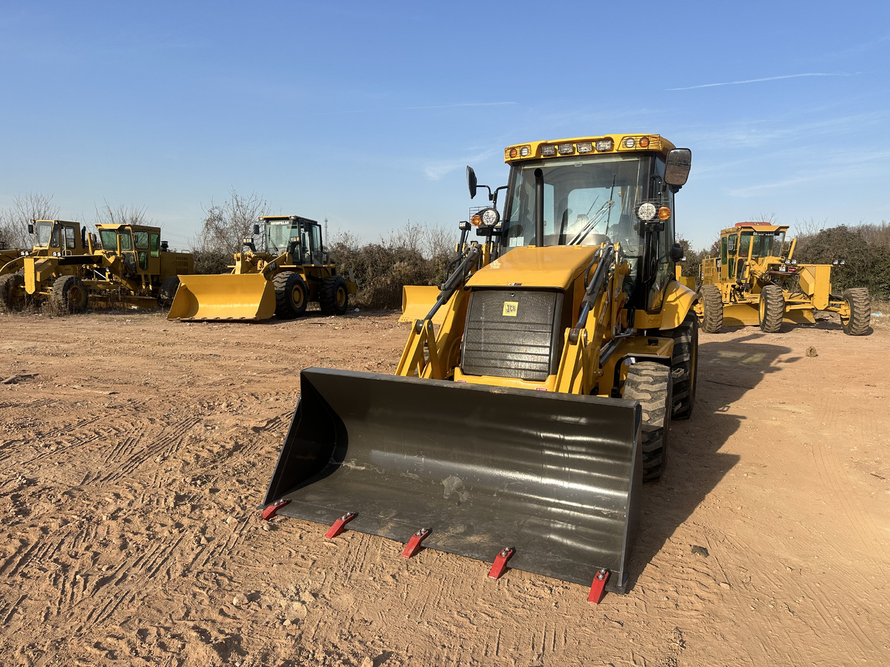 JCB 3CX - Багер-товарач: снимка 4 JCB 3CX - Багер-товарач: снимка 4