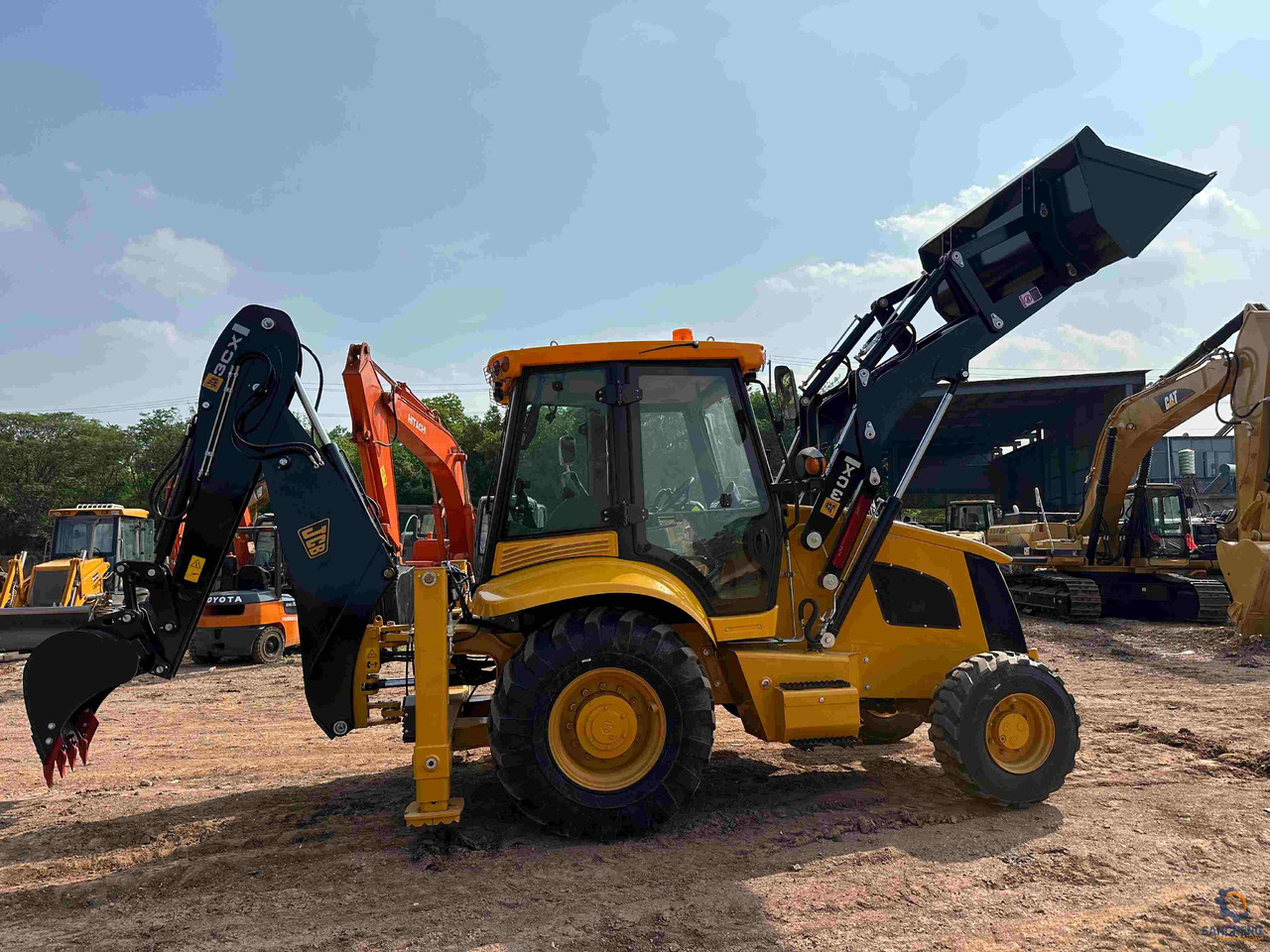 Багер-товарач JCB 3CX: снимка 8