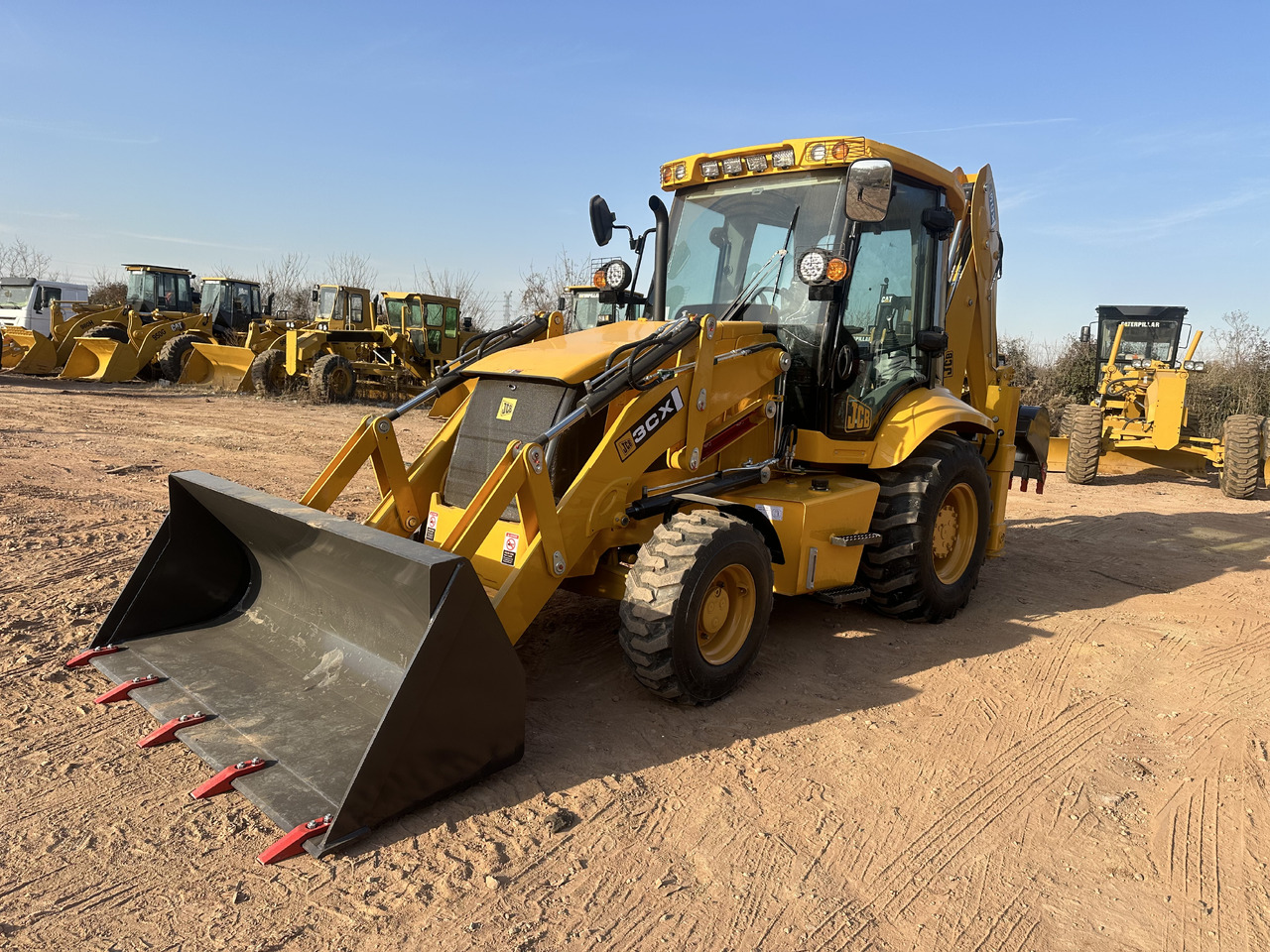 JCB 3CX - Багер-товарач: снимка 2 JCB 3CX - Багер-товарач: снимка 2