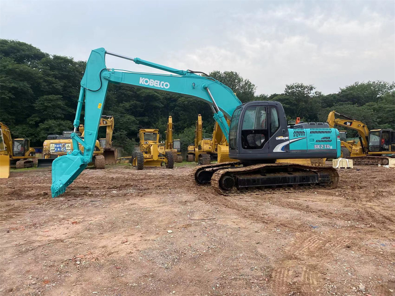 KOBELCO SK210LC-8 - Верижен багер: снимка 1 KOBELCO SK210LC-8 - Верижен багер: снимка 1