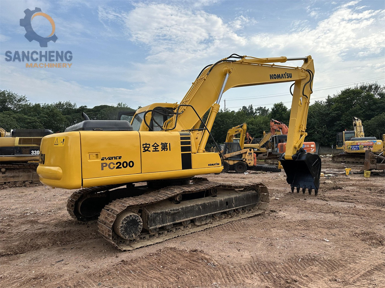 KOMATSU PC200-6 - Верижен багер: снимка 1 KOMATSU PC200-6 - Верижен багер: снимка 1
