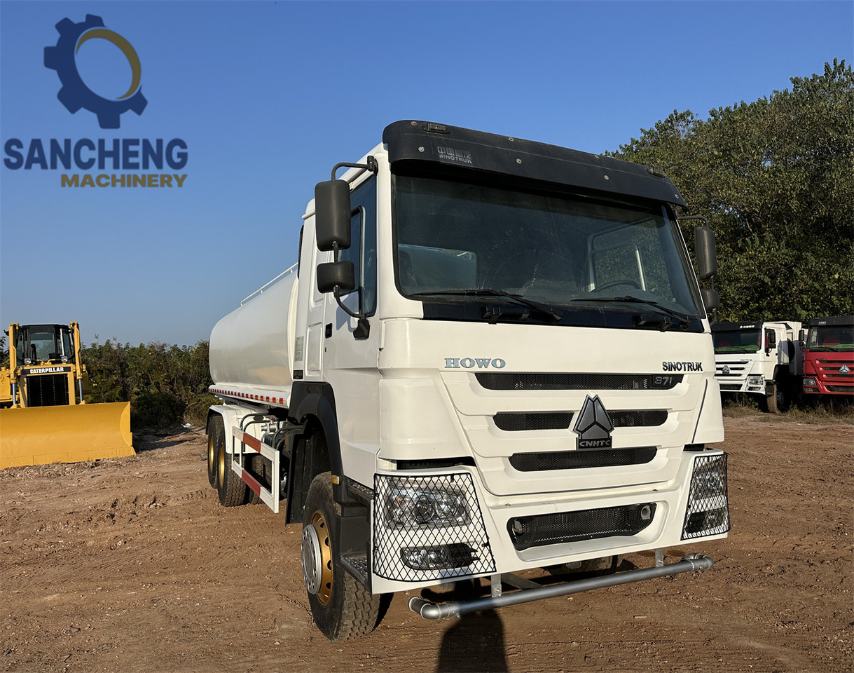 SINOTRUK HOWO 371 6x4 Water Tanker Truck - Камион цистерна: снимка 3 SINOTRUK HOWO 371 6x4 Water Tanker Truck - Камион цистерна: снимка 3