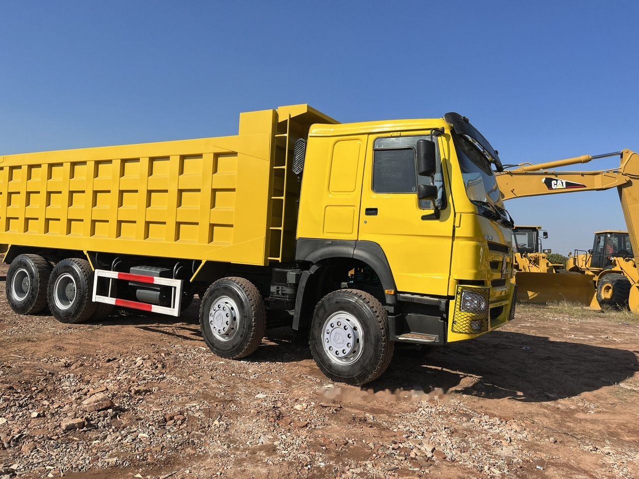 SINOTRUK HOWO 371 Dump Truck 8x4 - Самосвал камион: снимка 4 SINOTRUK HOWO 371 Dump Truck 8x4 - Самосвал камион: снимка 4