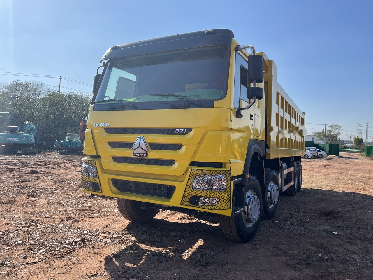 SINOTRUK HOWO 371 Dump Truck 8x4 - Самосвал камион: снимка 3 SINOTRUK HOWO 371 Dump Truck 8x4 - Самосвал камион: снимка 3