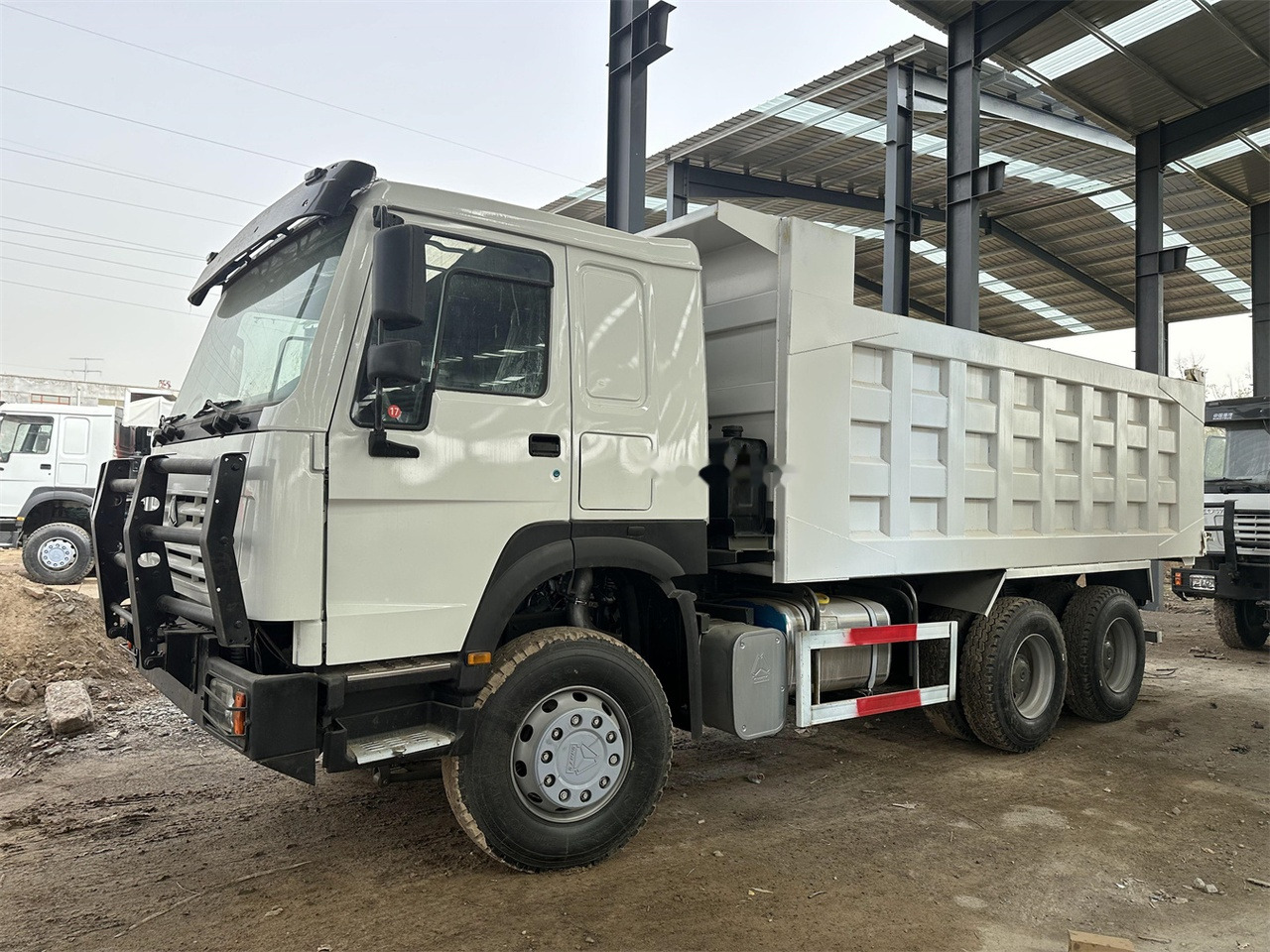 SINOTRUK HOWO 371 Dump Truck - Самосвал камион: снимка 2 SINOTRUK HOWO 371 Dump Truck - Самосвал камион: снимка 2